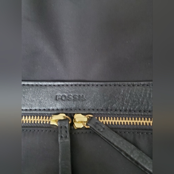 FOSSIL BACKPACK - Picture 6 of 11